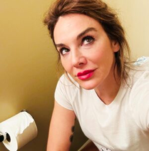 Jill-Michele Meleán Instagram - Capturing my red lips cause I never wear my @maccosmeticsusa #vivaglam (that I’ve had for 20 years!) #multitasking #redlips #porcelainthrone