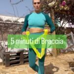 Jill Cooper Instagram – 5 minuti di braccia
✅ Parte il Bikini Challenge!
✅ www.nowjillcooper.com
✅ 92 allenamenti per tutta l’estate
✅ Iscriviti all Abbonamento Gold! 
✅ 7 gg Gratuiti

❤️❤️❤️❤️🌈🌈🌈
#fit #workout #fitnessmotivation #fitness #selflove #change #fyp #viral #jillcooper