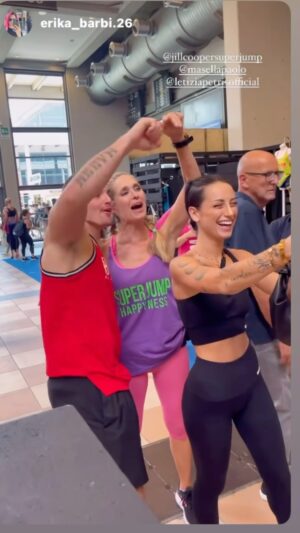 Jill Cooper Instagram - Ed anche loro si sono divertiti a @riminiwellness 
@masellapaolo @letipetris_ @angelicabaraldi 
❤️❤️❤️❤️❤️