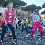 Jill Cooper Instagram – Team Sbilenchi…. (e/o calzini spaiati) ma non avete idea quanto ci divertiamo❤️❤️
Giusto @mikilamiki ?😂😂😂
#superjumpèunafigata