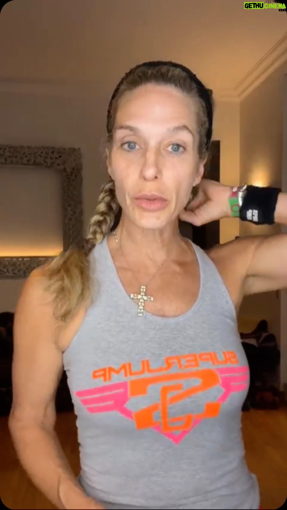 Jill Cooper - 361 Likes - 5 minuti di Face gym
Nuovo challenge Face Gym
Day 1 di 14
✅Olio di Rosa Mosqueta
✅Led light Maschera
✅ Dermaroller
✅ Bava di Lumaca
✅ Skin Renew
✅Regenerage
✅ Siero Acido Ialuronico
www.jillcooper.it
Se non vuoi perdere uno dei miei Live Clicca sulle notifiche delle mie Dirette