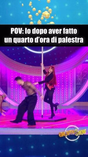 Jill Cooper Instagram - Iniziare la giornata con una bella risata FA SEMPRE BENE
✅ Buon Lunedì ❤️❤️
PS - si può essere intelligenti ed allenati💪🏻💪🏻💪🏻🧑‍🏫🧑‍🏫🧑‍🏫🧑‍🏫