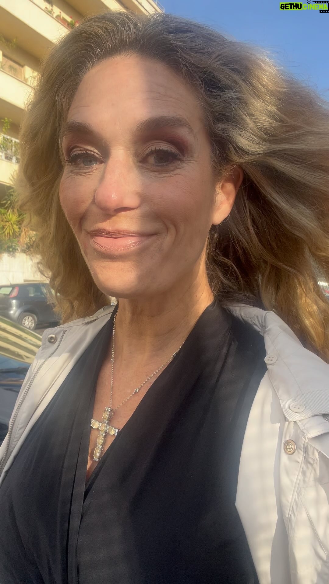 Jill Cooper - 294 Likes - -21 giorni per @riminiwellness
Dal 30 Maggio - 2 Giugno
Rimini Wellnesss
Oggi @komenitalia a Circo Massimo!!
#mattarella #quirinale #raceforthecureroma #raceforthecure