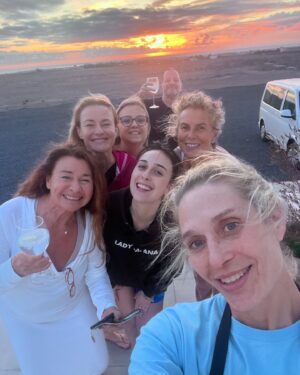 Jill Cooper Instagram - é ora del tramonto…