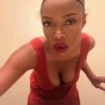 Jill Marie Jones Instagram - I think I’m gonna call this series… “Wig Cap’in w/ a side of Crunchies” LOL!!! 😜 Happy Hump Day ♥️