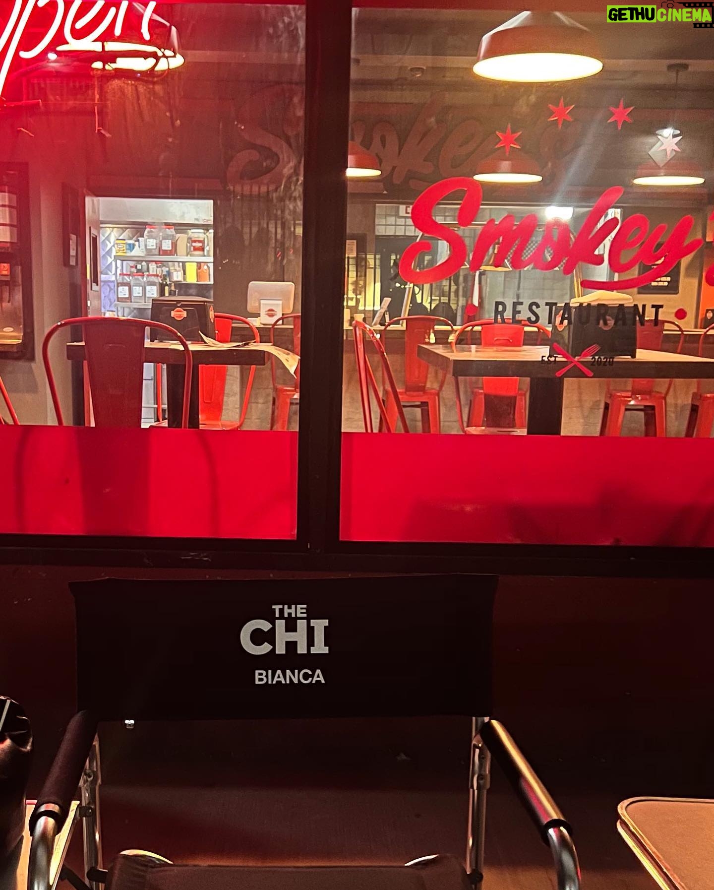 Jill Marie Jones Instagram - SEASON 7… Let’s Goooooooooooo!!!! 🔥🔥🔥♥️ #Thankful F*%King #Grateful 🤘🏾 #BIANCA 💋 @ShoTheChi @showtime @ParamountPlus @Hillmangrad @LenaWaithe I’m telling you… I am many things… a liar, I am not. THE CHI is bringing EXPLOSIVE HEAT!!! That heat where you can’t look away because it’s just that good. What’s airing right now, Season 6 Part 2… and what’s currently cooking for Season 7… 🤯🔥💣🧨 Get caught up 💋