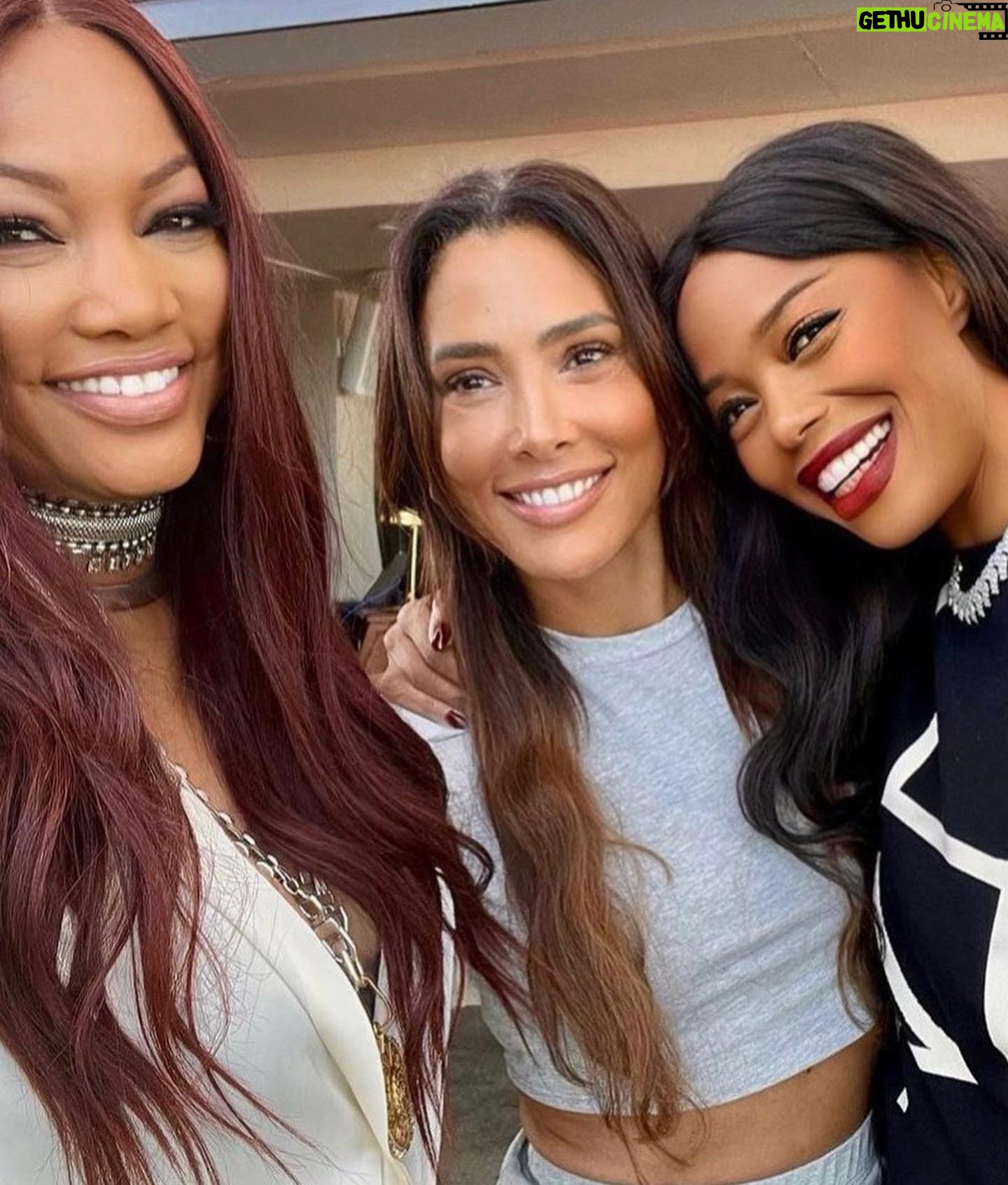 Jill Marie Jones Instagram - SUNDAY BRUNCHing w/ the girls ♥️♥️♥️♥️ @theallisonmelnick @garcelle @kristenbellamy …and then there’s that moment when you realize that The Fit… is FIT’in and it might need a bit more time… (you know) to express its self!!! 😜😂😂😂