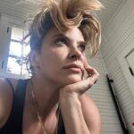 Jill Wagner Instagram - And you thought you had a bad hair day 😂😂😂😂😂 ….. it does that without hairspray ! It’s incredible and horrible all at the same time