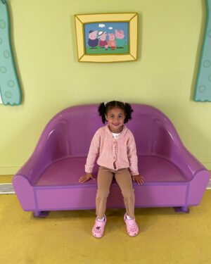 Jillian Faye Hall Instagram - It was a good day! 🐷💗🐷💗 #mommydaughter #peppapig #peppapigthemepark #legoland #themepark #toddlersofinstagram