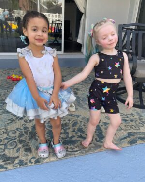 Jillian Faye Hall Instagram - My tiny baby turned 3 yesterday!!! Time is flying. 💜 #3yearsold #birthdaygirl #frozenbirthday