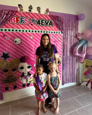 Jillian Faye Hall Instagram - Yesterday, my baby girl turned 4!! Thank you to everyone that came and celebrated with us. She felt so loved 🥰!! Special shout out to my decoration crew❤️❤️❤️.. It was beautiful and fun🎉🎈❤️ #birthdaygirl #4yearsold #happybirthday #LOL #lolparty #violet #bouncehouse #birthdaycake #LOLcake