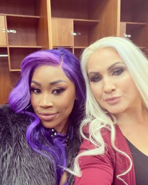 Jillian Faye Hall Instagram - I’m so late on posting the rest of my pics of RR… always good times! #royalrumble2022 #wwe