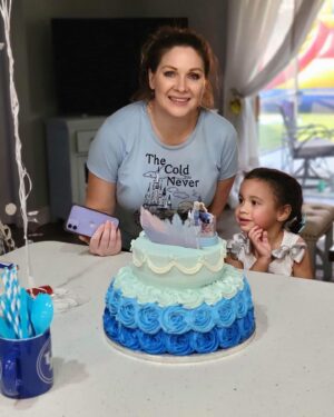 Jillian Faye Hall Instagram - My tiny baby turned 3 yesterday!!! Time is flying. 💜 #3yearsold #birthdaygirl #frozenbirthday