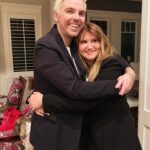 Jillian Bell Instagram - STUCK! HELP!