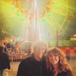 Jillian Bell Instagram - I had the best time being a carnival barker last night for @wearehfc with my curly haired sis @fortunefeimster 🎡 We gave away shirts, backpacks, stuffed toys and a tampon I had in my purse. ANYTHING for charity. Thank you @laurenmillerrogen and @sethrogen for having us ❤️