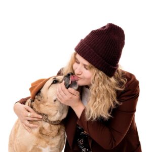 Jillian Bell Instagram - Got to take some pictures with the amazing @charlienunnphotography to raise money for @wagsandwalks 🐶❤️ The level of joy these babies add to my life is immeasurable. They have my whole heart. ❤️❤️❤️