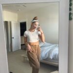 Jillian Shea Spaeder Instagram - me? a mirror? no!
