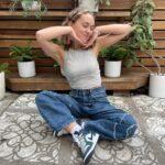 Jillian Shea Spaeder Instagram - me and some plants!