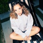 Jillian Shea Spaeder Instagram - my debut ep “fall at my feet” is out everywhere <3 comment your favorite song below!🥲