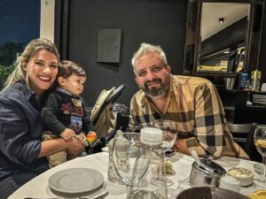 Jimena Píccolo Instagram - Anoche cenamos para festejar la vida, la familia y el nacimiento de mi suegro.  Siempre está con nosotros ❤️