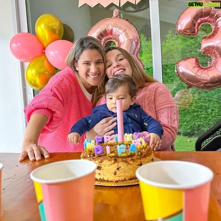 Jimena Píccolo - 1K Likes - Feliz cumple hermana de mi corazón !!!!!
Te amo con el alma entera, deseo que se cumplan todos tus deseos y seas feliz siempre !!!