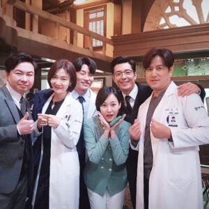 Jin Kyung Instagram - #낭만닥터김사부2#오명심#변우민#박효주#임원희#김주헌#고상호
