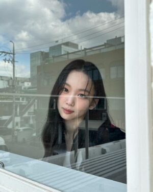 Jin Ki-joo Instagram - 오늘의 진기주