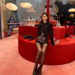 Jin Se-yeon Instagram - 👠💋✨ ⠀ ⠀ #ChristianLouboutin #ChristianLouboutinkr #LouboutinBeauty #크리스찬루부탱