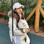 Jin Se-yeon Instagram - 레오가 카메라를 봐줬으면 ⠀ 좋겠다 🙃🙃 ⠀ #짱추움 #날씨뭐야 #🥶🥶🥶