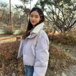 Jin Se-yeon Instagram - 단풍이 없어요 이제🥲🍂