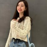 Jin Se-yeon Instagram - 머리 잘랐당 ⠀ 만족✨