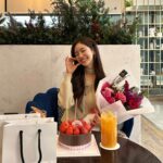 Jin Se-yeon Instagram - 늘 잊지않고 축하해주시는 팬 여러분들, 지인분들 너무너무 감사해용❣️🎂 ⠀ 짱짱 행복한 생일 보냈당😋 ⠀ THANK YOU SOOOO SOOO MUCH🫶 You made my day quite memorable🌹