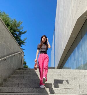 Jin Se-yeon Instagram - ✨추석추석✨
⠀
맛난거 많이많이 먹구
⠀
행복하고 즐거운 추석 보내길
⠀
꼭꼭 바랍니당 ◡̈