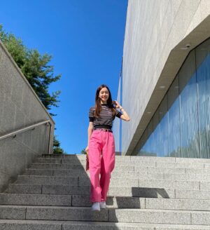 Jin Se-yeon Instagram - ✨추석추석✨
⠀
맛난거 많이많이 먹구
⠀
행복하고 즐거운 추석 보내길
⠀
꼭꼭 바랍니당 ◡̈