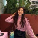 Jin Se-yeon Instagram - 반묶음했셩🎀
