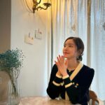 Jin Se-yeon Instagram - 예뻤던 카페🧁🍵