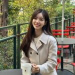 Jin Se-yeon Instagram – 🍵🍁🌱
⠀
⠀
#사진짱많움🤭