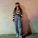 Jin Se-yeon Instagram – 요즘엔 웃으면서 찍으면 안된대요 ;;
⠀
mz따라가기 힘들당 🙃