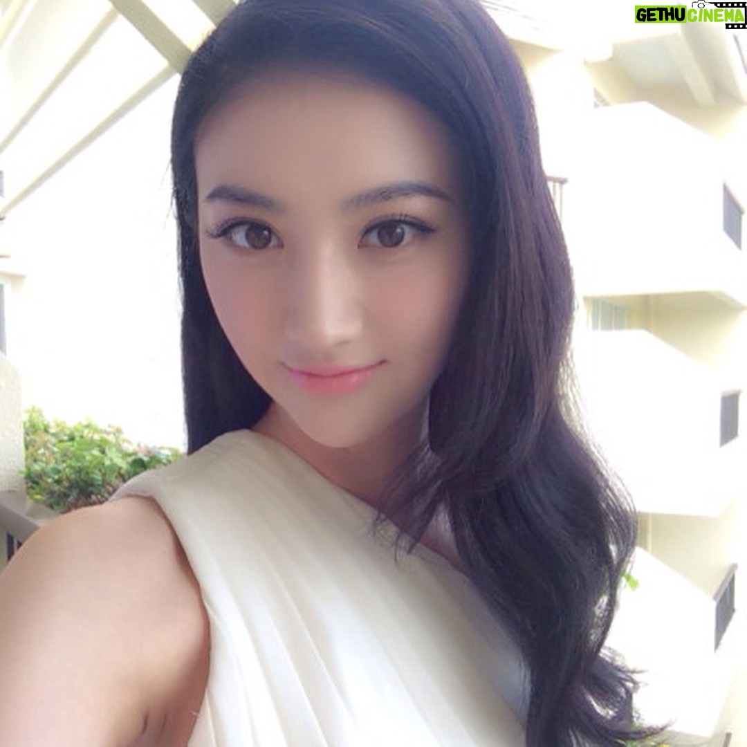 Jing Tian - 10.3K Likes - I woke up at 5am today – can you tell?! #Selfie #nofilter