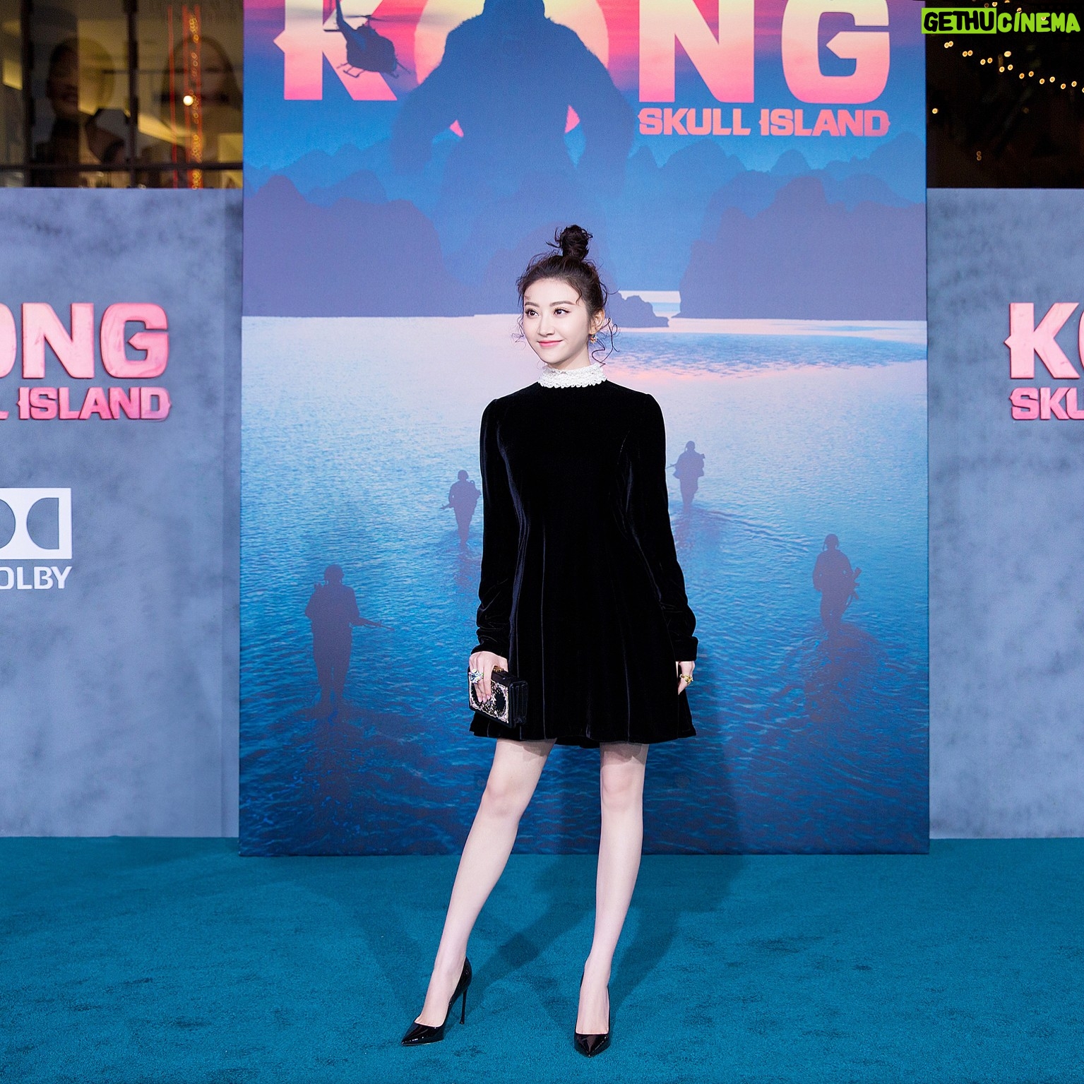 Jing Tian - 15.9K Likes - #kongskullisland premiere in L.A. Such an honor to be part of this fantastic Movie.❤️ @kongskullislandmovie
