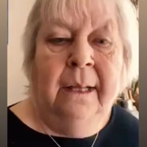 Jitka Čvančarová Instagram - ...prosim, dovolim si sdilet ❤️ @latal.jan 

#Repost @latal.jan
・・・
Jeden a půl milionu seniorů momentálně čelí bezprecedentní manipulaci strachem z války ze strany Andreje Babiše. Skrze billboardy, media a emaily útočí na ty nejslabší. Nenechme si to líbit. Přijďte prosím v pátek a v sobotu k volbám! Děkuji všem seniorům, kteří našli odvahu ve videu vystoupit. Budu rád, za sdílení i komentáře. 

Zdrojové video rád poskytnu komukoli k šíření. Stačí mi napsat do zpráv. 

#NenechmeSeZastrasit