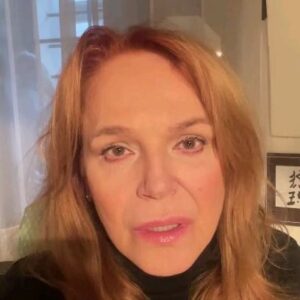 Jitka Čvančarová Instagram - Nebojte se říct si o pomoc. Spojili jsme se s několika osobnostmi, abychom vám to řekli všichni najednou. Prosím, sdílejte!

Možná si říkáte, že když jste u incidentu nebyli, nemáte právo se odvolávat na odbornou pomoc. Není to pravda, myslete na to, prosím.

Pokud se cítíte z jakýchkoliv důvodů špatně, kontaktujte některou z možností na konci videa. 💙

Za účast a podporu děkujeme @dagmarhavlova_official @dominikvodicka @daripavlovich @jitkacvancar_official @je_podzimkova
