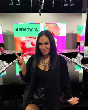 Jo De La Rosa Instagram - My first year being invited to Beautycon and I couldn’t have felt more honored to have been invited 🤍 

I think just like bodies and skin colors being underrepresented, there’s a lack of creators 40 and over that don’t get a voice or a chance of being featured in the beauty community. It’s a young creators world and I’d love to bring a voice and a presence for this under represented demographic. 

In LA, most of us don’t feel our age. Most of us aren’t living a “this is what you should be doing at your age” life and I’m here to add my voice in breaking the mold of what your prime actually looks like.

I’ve never felt more confident in my skin, I’ve never felt more beautiful, and I’ve never been so hopeful about stepping into my dreams. 

“Life does not end after 40” is so liberating to say and I think it’s ok for women to start stepping into this narrative if that’s the reality you want to take ownership of in your life 🤍

My career as a beauty creator is just beginning and I couldn’t be more excited to share my journey! #thisis43