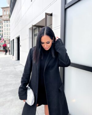 Jo De La Rosa Instagram - If it doesn’t bring me joy this year, I don’t want it 🤍 God brought me some career highs last year, so for 2024 my word of the year is “Level Up” 👀 

Comment below if you have a word of the year or some career/personal goals you’d love to see happen! Happy New Year! ✨