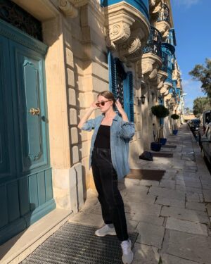 Jo Ellen Pellman Instagram - being hot and gay and chilly in Malta xx