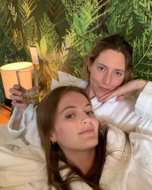 Jo Ellen Pellman Instagram - Happy Birthday to my Carol, my Lydia Tár, my Dana, my absolute love❣️

plz wish my very hot girlfriend happy birthday tysm