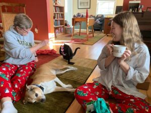 Jo Ellen Pellman Instagram - my actual literal whole entire HEART 💗

matching pjs from Brydie of course :)