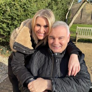 Jo O'Meara Instagram - So lovely catching up with this one today @eamonnholmes  it was lovely to see you and chat (and moan) about our backs , but always a giggle close by ! #gettogether #friends #recovery #lunch 🥰