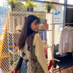 Jo Aram Instagram – 🪞💭🖼️☀️🛍️🐻🤳☺️