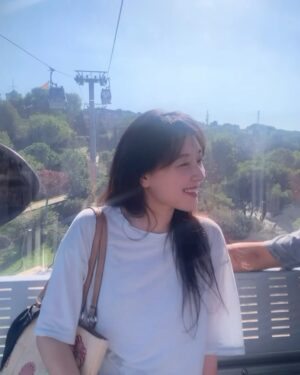 Jo Woo-ri Instagram - ☁️☁️☁️